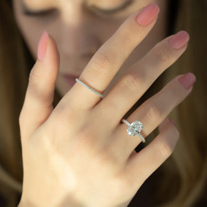The Pave Crown Kamellie Set With A Oval Lab Diamond