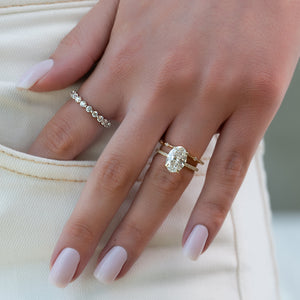 The Pave Crown Kamellie Set With A 1.5 Carat Oval Lab Diamond