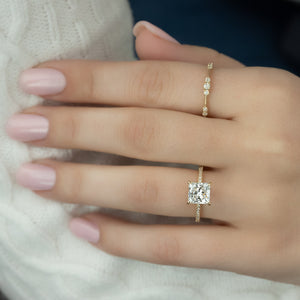 The Pave Crown Kamellie Set With A 1.5 Carat Princess Lab Diamond