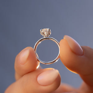 The Pave Crown Kamellie Set With A 1 Carat Round Moissanite