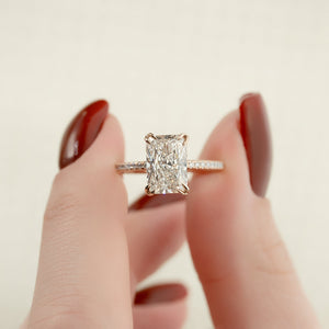 The Pave Crown Kamellie Set With A 1 Carat Radiant Lab Diamond