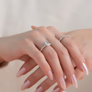 The Lindsey Set With A 1 Carat Emerald Lab Diamond