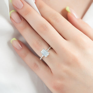 The Lindsey Set With A 1 Carat Emerald Lab Diamond