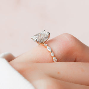 The Lindsey Set With A 2 Carat Emerald Moissanite