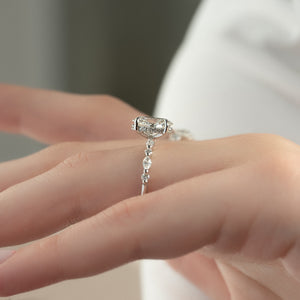 The Lindsey Set With A 4 Carat Oval Moissanite