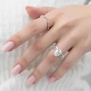 The Lindsey Set With A 4 Carat Oval Moissanite