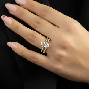 The Lindsey Set With A 1 Carat Oval Moissanite