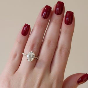 The Lindsey Set With A 1 Carat Oval Moissanite