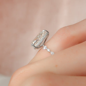 The Lindsey Set With A 3 Carat Pear Moissanite