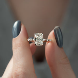 The Lindsey Set With A Radiant Lab Diamond