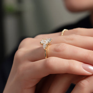 The Pears Liv Set With A Elongated Cushion Moissanite