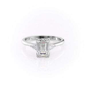 The Pears Liv Set With A 1 Carat Emerald Lab Diamond