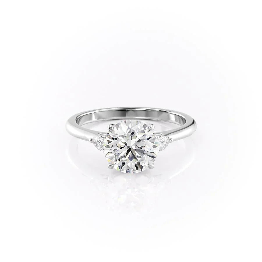 The Pears Liv Set With A 2.5 Carat Round Lab Diamond
