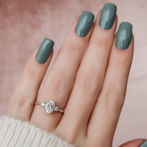 The Lia Set With A 2.5 Carat Oval Lab Diamond