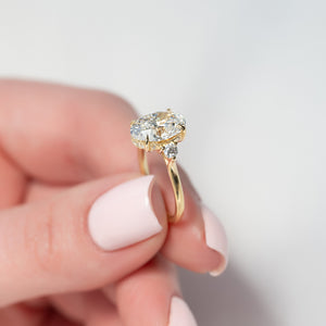 The Lia Set With A 1.5 Carat Oval Lab Diamond
