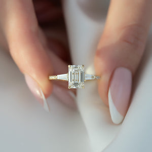The Pave Liv Set With A Emerald Lab Diamond
