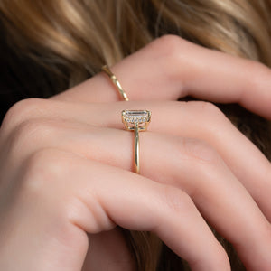 The Maia Set With A Emerald Moissanite