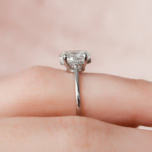 The Maia Set With A 1 Carat Oval Lab Diamond