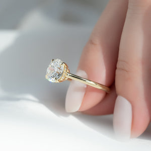 The Maia Set With A 1 Carat Round Lab Diamond