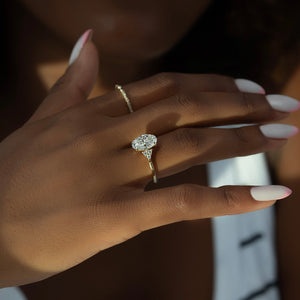 The Scarlett Set With A Oval Lab Diamond