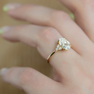 The Scarlett Set With A Oval Lab Diamond