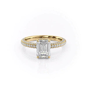The Celine Set With A 4.5 Carat Emerald Moissanite