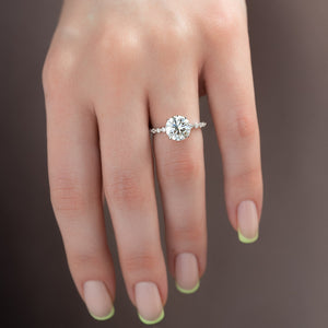 The Khloe Set With A 1 Carat Round Lab Diamond