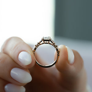 The Chelsea Set With A Emerald Lab Diamond