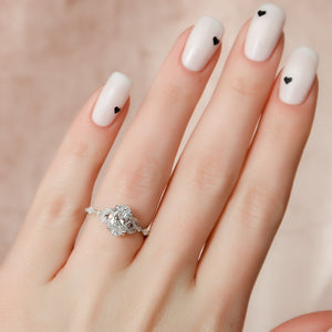 The Chelsea Set With A 1 Carat Oval Moissanite