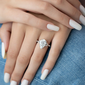 The Chelsea Set With A 1 Carat Pear Moissanite