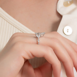 The Chelsea Set With A 1 Carat Pear Moissanite