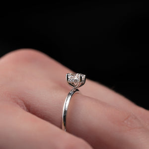 The Razor Kamellie Set With A 1.5 Carat Elongated Cushion Moissanite