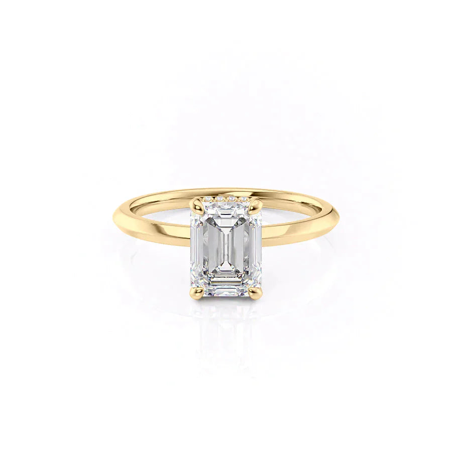 The Razor Kamellie Set With A 5 Carat Emerald Moissanite