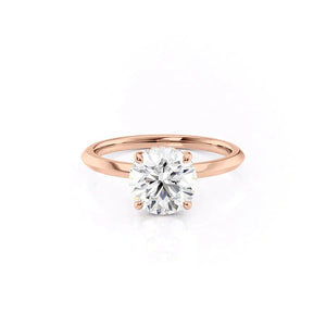 The Razor Kamellie Set With A 1 Carat Round Moissanite