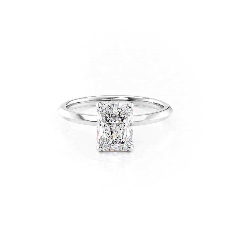 The Razor Kamellie Set With A 2.5 Carat Radiant Lab Diamond