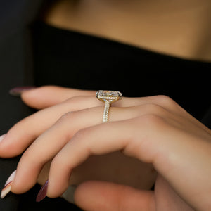 The Kayla Set With A 2 Carat Oval Moissanite
