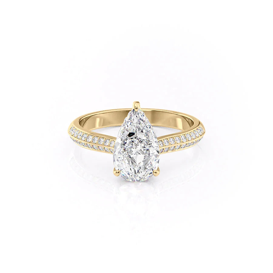 The Kayla Set With A Pear Moissanite