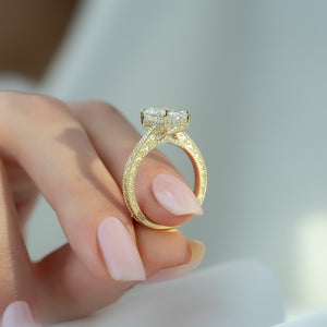 The Elizabeth Set With A Emerald Moissanite