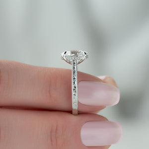 The Elizabeth Set With A Oval Moissanite
