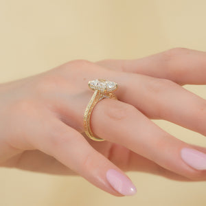 The Elizabeth Set With A 1 Carat Radiant Lab Diamond
