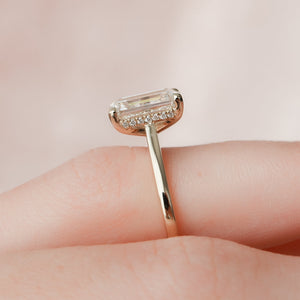 The Natalie Set With A Emerald Lab Diamond