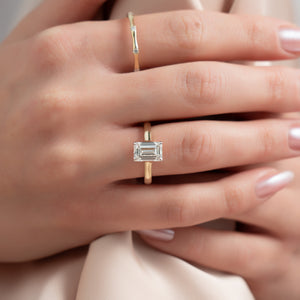 The Natalie Set With A Emerald Lab Diamond