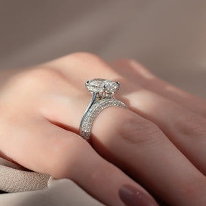 The Natalie Set With A Oval Lab Diamond