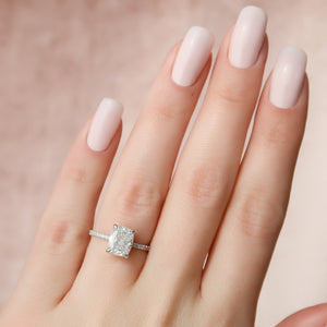 The Low Profile Kamellie Set With A 1 Carat Elongated Cushion Lab Diamond