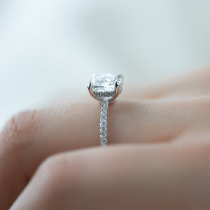 The Low Profile Kamellie Set With A 1 Carat Elongated Cushion Lab Diamond