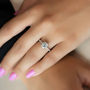 The Low Profile Kamellie Set With A 1 Carat Elongated Cushion Lab Diamond