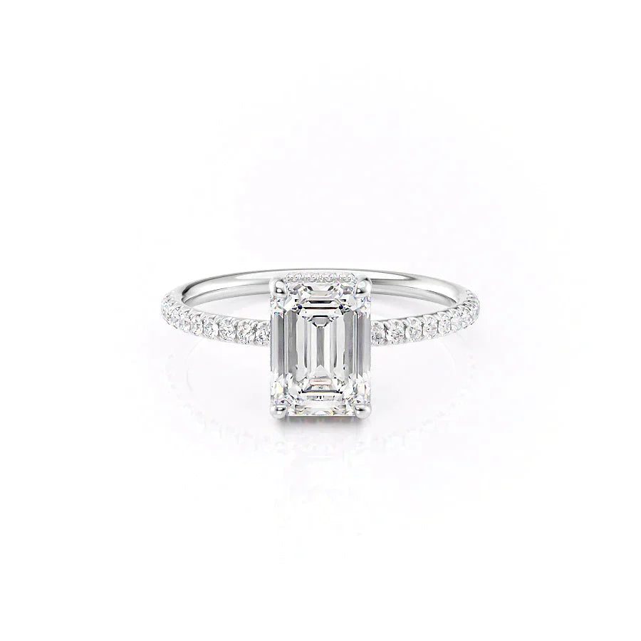 The Low Profile Kamellie Set With A 2 Carat Emerald Moissanite