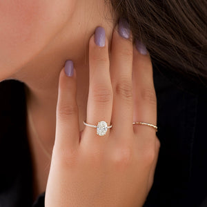 The Low Profile Kamellie Set With A 2 Carat Oval Lab Diamond