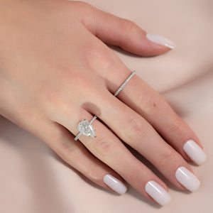 The Low Profile Kamellie Set With A 3 Carat Pear Lab Diamond
