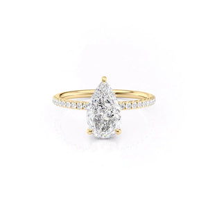 The Low Profile Kamellie Set With A 1 Carat Pear Moissanite